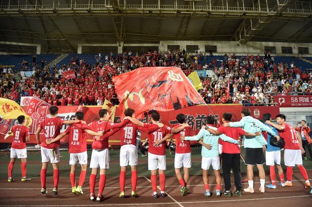 邮报：小将塞古-科内已经重返赛场，和多古用同一个私人教练