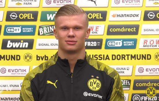 媒体人谈邵佳一：当年克林斯曼带德国前的履历更是一张白纸